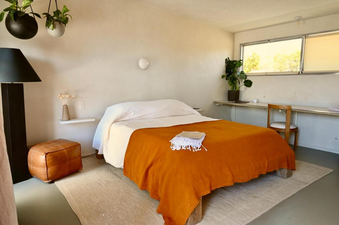 Miracle Manor Boutique Hotel & Spa Desert Hot Springs Exterior photo