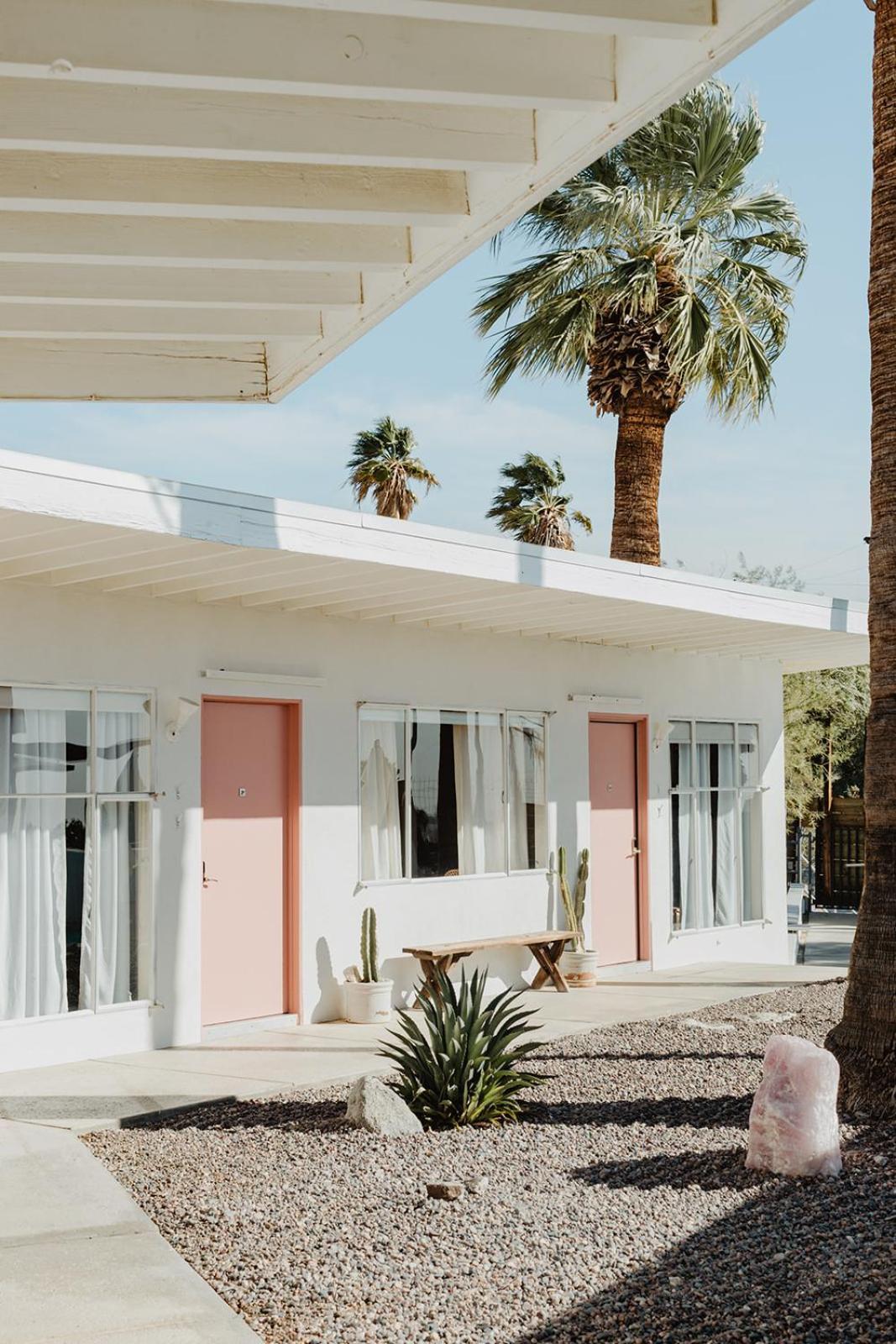 Miracle Manor Boutique Hotel & Spa Desert Hot Springs Exterior photo